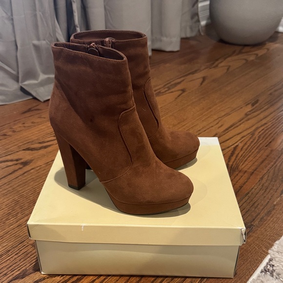 Mossimo Supply Co. Rich Brown Ankle Booties - Picture 4 of 5